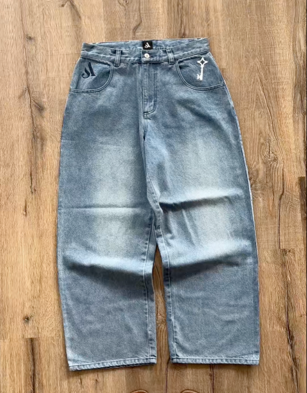 AOT Jeans